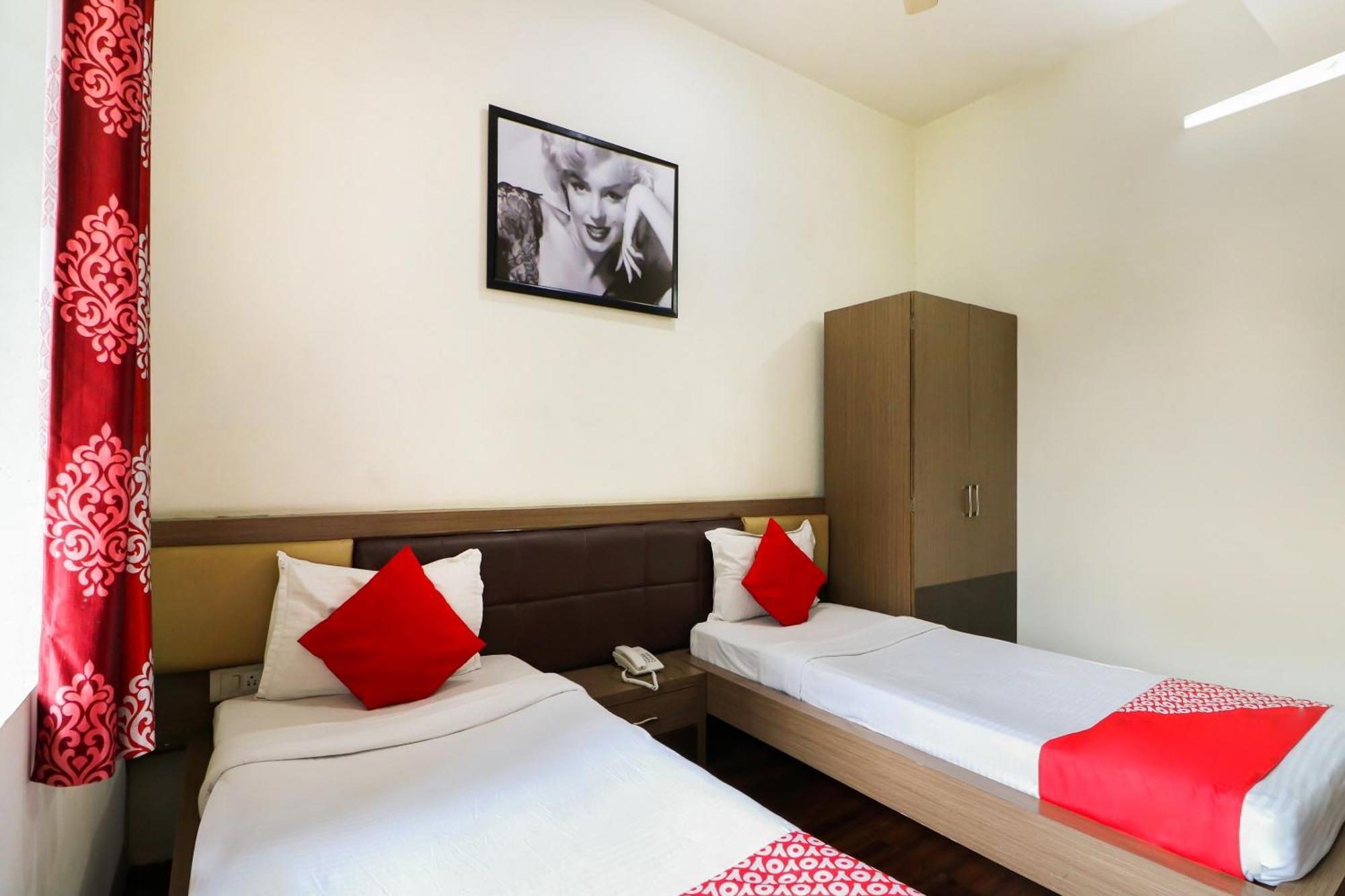 Oyo Flagship 1805 Hotel Star Delight Panchuria Экстерьер фото